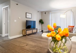 Kasa | Welcoming 1BD, Near St. Joseph River | South Bend