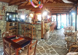 Kastro Apartment Myrtos