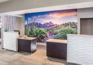 King Bed Deluxe Suite at La Quinta Inn & Suites by Wyndham Phoenix Chandler