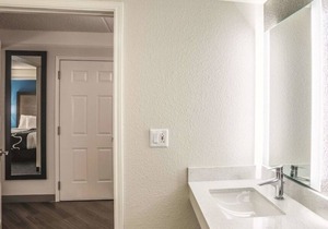 King Bed, Non- Smoking at La Quinta Inn & Suites by Wyndham Phoenix Chandler