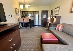King Suite | Free Breakfast. Pool Access.
