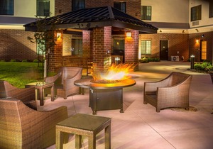 King Suite | Free Breakfast Buffet Included. Gym & Pool Access.