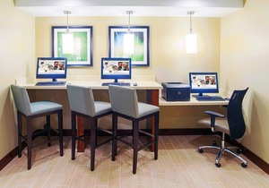King Suite | Free Breakfast Buffet Included. Gym & Pool Access.
