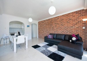Kurranulla Unit 1 15 Weatherly Close