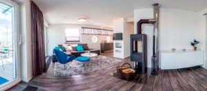 KYST 5410 Floating Home 1