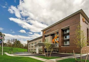 La Quinta by Wyndham Clifton Park