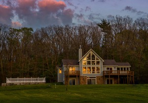 Lake Access w/ Private Outdoor Pool & LOTS of Community Amenities!