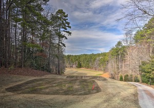 Lake Keowee Condo w/ Balcony & Resort Amenities!