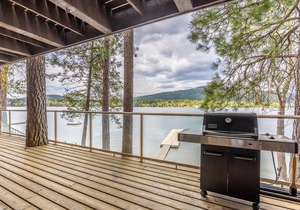 Lakefront Condo with Great Views & Pool/Hot Tub/Sauna - Near Skiing