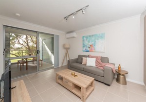 Lakeview Apartment Suite 18