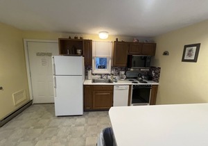 Lakeview condo with tennis, sauna, shared pool & a private beach