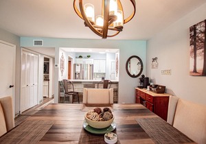 Lakeview Oasis – Cozy 1BR Condo w/Sunset Views, Full Kitchen & Patio – Perfect for Relaxation!