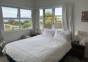 LANGS BEACH HOLIDAY HOME WITH STUNNING VIEWS