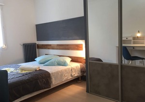 Large apartment in the heart of the fishing district of Le Havre.
