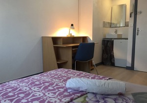 Large apartment in the heart of the fishing district of Le Havre.