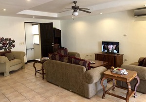Large Ocean View House, Gated community - Step to the Sand!