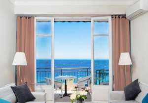 "Le Méditerrannée" by EnjoyNice, breathtaking sea view, 2 terraces and Airco