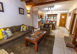 Legend Safaris 257B - in Kruger Park Lodge