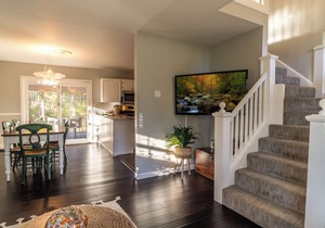 Lenox Gem with AC! Super Rate for Aug 15 to 21!