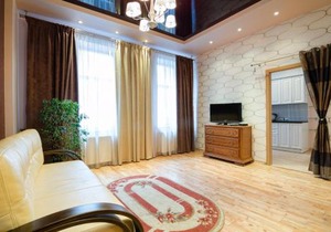 LEOGRAND Apartments on Doroshenka 34
