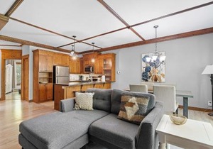 Les Manoirs Wpool & Hot Tub Near Village 120-7