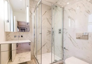 Light and Airy, Central Three Bed Flat