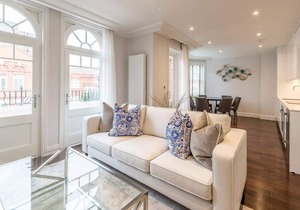 Light and Airy, Central Three Bed Flat