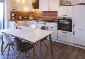 Light-flooded and modern furnished apartment near the beach and harbor