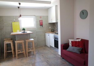 Lisbon Beach Apartments 2. Beach 500 Mts, terrace, barbecue, pets welcome.