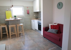 Lisbon Beach Apartments 2. Beach 500 Mts, terrace, barbecue, pets welcome.