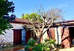 Listed Villa in Laneia