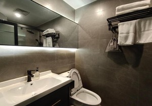 Locals Apartment Inn 27