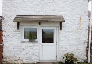 Located close to beaches, Snowdonia National Park and within the Llyn Peninsula.