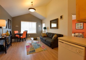 LOCATION! WALK TO DOWNTOWN AND OLD MILL - ONE BEDROOM ONE BLOCK FROM THE RIVER