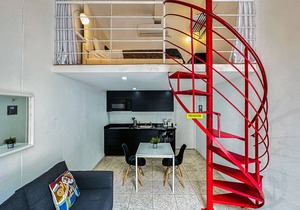 Loft Aparment Steps From Nightlife, Gladiolas II/Loft + Room/Free WIFI - 2101