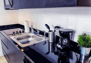 Loft Aparment Steps From Nightlife, Gladiolas II/Loft + Room/Free WIFI - 2101