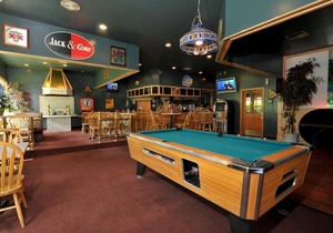 Look No Further! On-site Restaurant and Bar, Near Idaho Black History Museum!