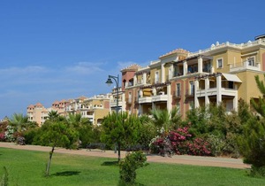 LOS CISNES 77 - Two Bedroom Apartment, Sleeps 5