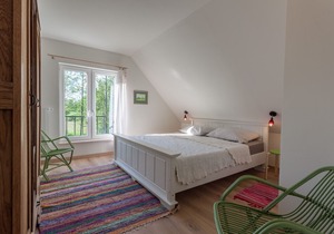 Lots of space for large families and groups on two floors