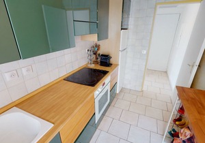 Lovely 3-room apt with AC, large terrace and parking