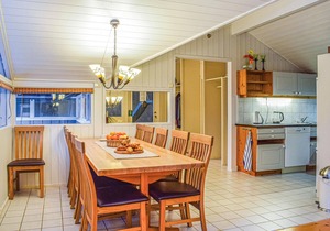 Lovely home in Søndeled with sauna