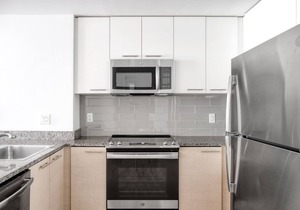 Lovely Kendall Square 1BR w/Concierge & Gym, steps to MIT, by Blueground