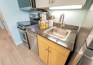 Low Floor.Modern Building, Pools Direct Oceanfront