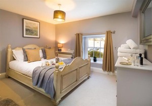 Low Graythwaite Hall