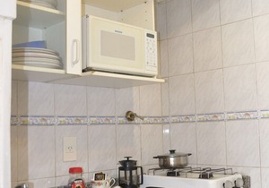 Luminous Studio Apartment. Ideal Location. By Owner.