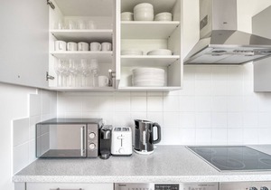 Luxe Hietzing 3BR w/Community Garden & Private Terrace, by Blueground