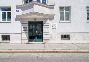 Luxe Hietzing 3BR w/Community Garden & Private Terrace, by Blueground
