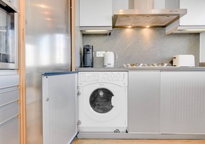 Luxe Kensington 2BR w/Roof Terrace, 5 mins to Earls Court, by Blueground