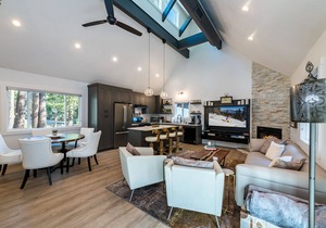 Luxury 3bed 2bath ~High-End Finishes ~King Suite