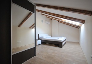 Luxury 4-bedroom apartment with sea view